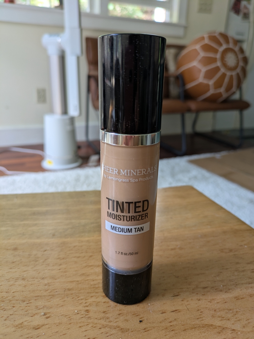 Lemongrass Spa Medium Tan Tinted Moisturizer